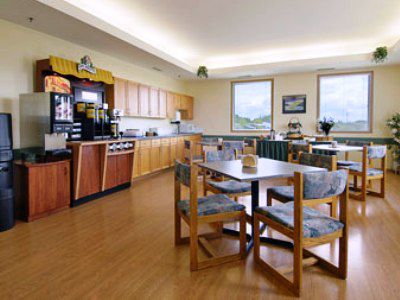 Super 8 By Wyndham Prince Albert Ristorante foto